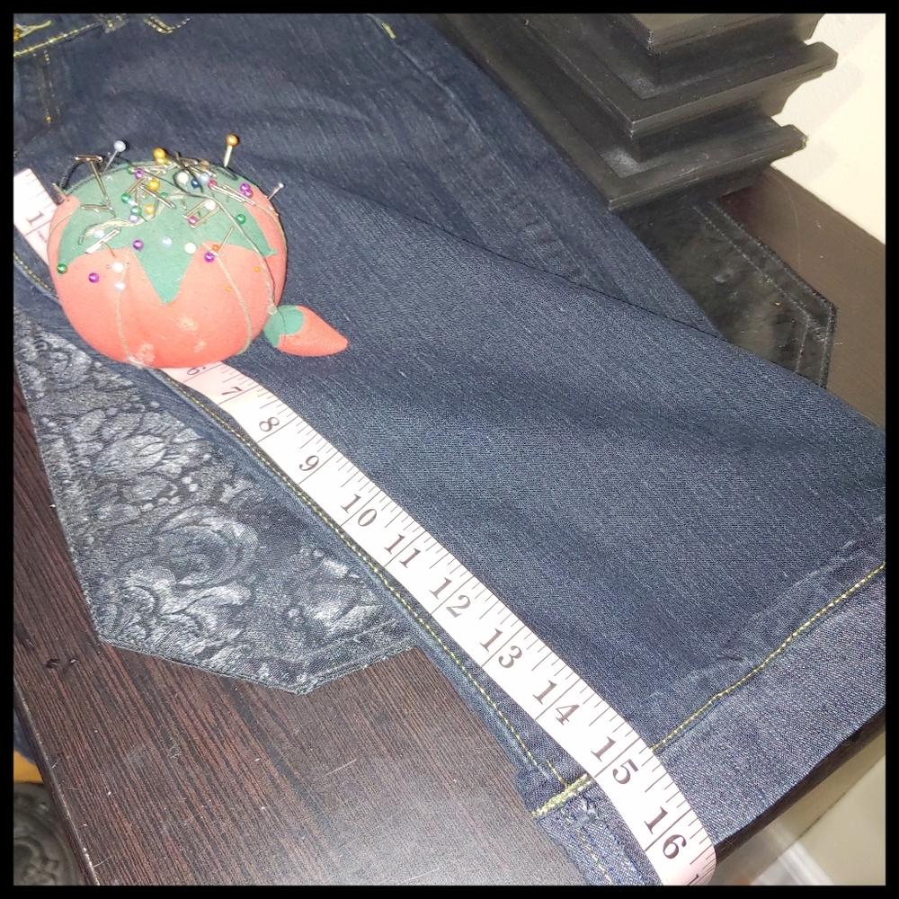 Tough Club Gold Stitching Capris - Picture 7 of 8